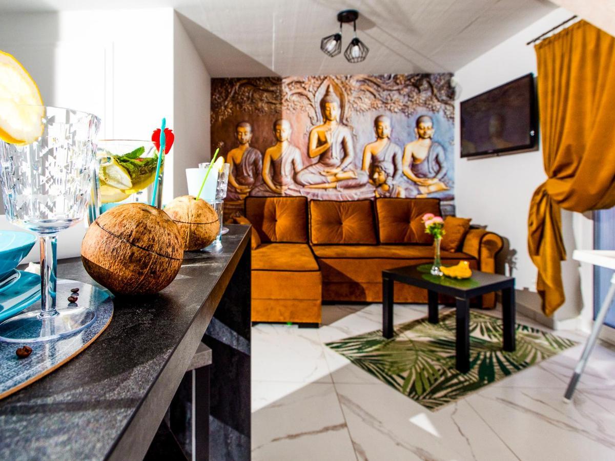 Temple Luxury Resort Rewal Eksteriør billede